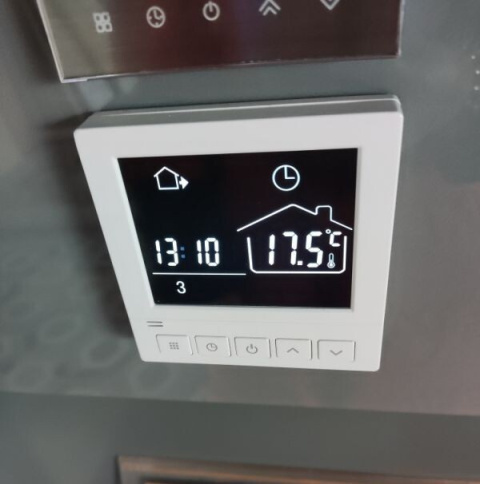 Termostat WIFI ogrzewania podłogowego folia grzewcza Termostat WIFI ogrzewania podłogowego folia grzewcza
